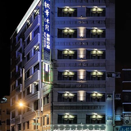 Maple Hotel Tainan Exterior photo